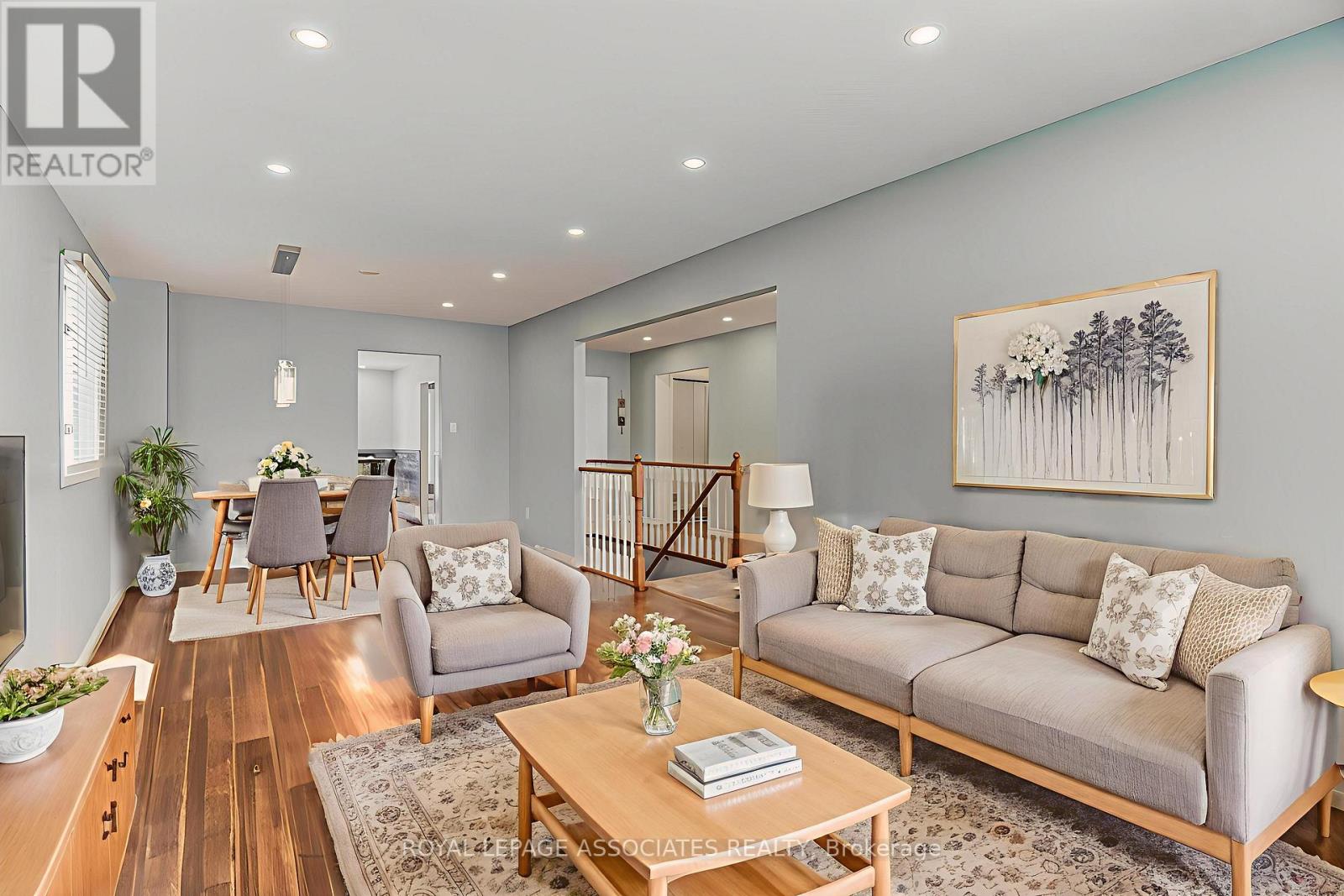 130 Cunningham Drive, New Tecumseth, Ontario  L9R 1C4 - Photo 5 - N12641324