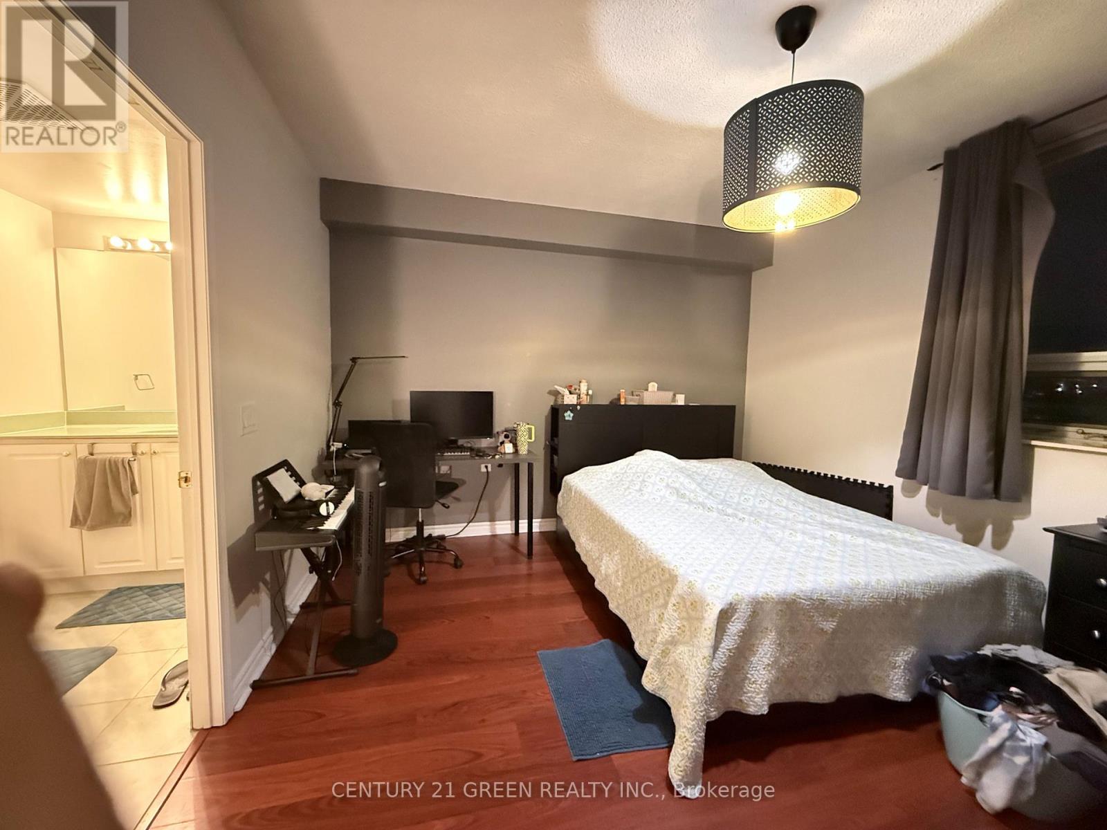 1103 - 200 Burnhamthorpe Road E, Mississauga, Ontario  L5A 4L4 - Photo 15 - W12638282