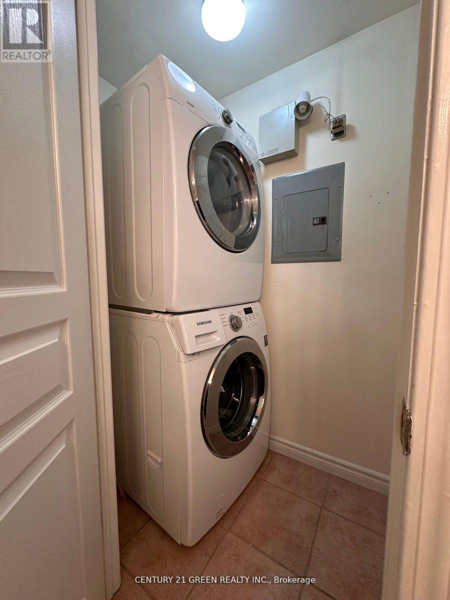 1103 - 200 Burnhamthorpe Road E, Mississauga, Ontario  L5A 4L4 - Photo 22 - W12638282