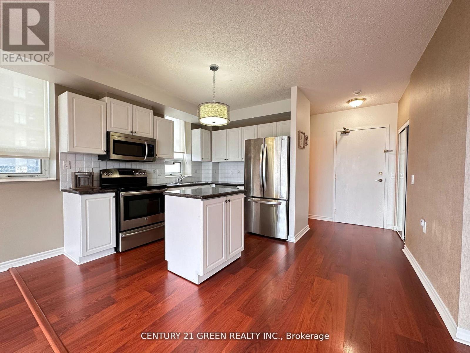 1103 - 200 Burnhamthorpe Road E, Mississauga, Ontario  L5A 4L4 - Photo 8 - W12638282