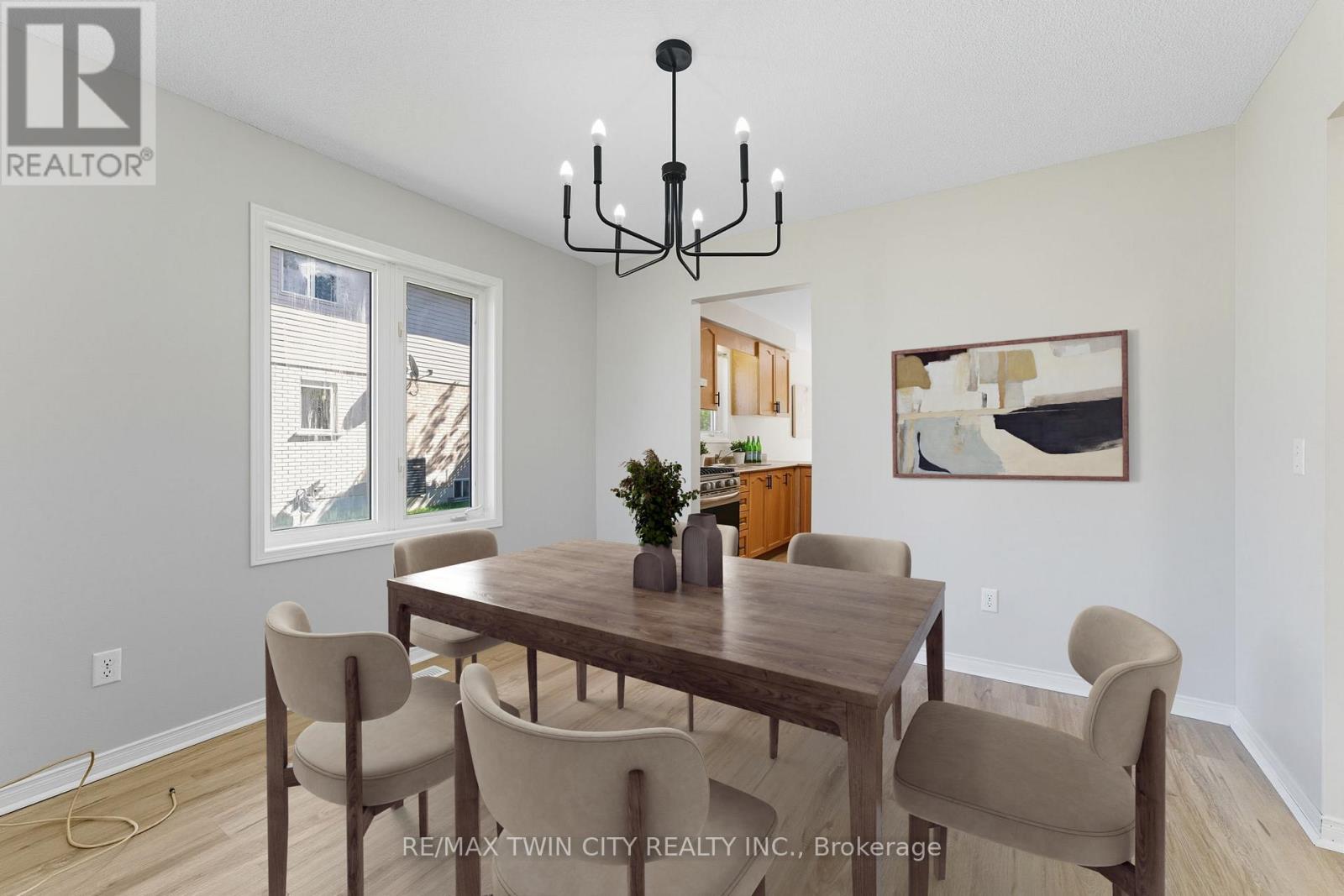 16 Jones Court, North Dumfries, Ontario  N0B 1E0 - Photo 15 - X12443752