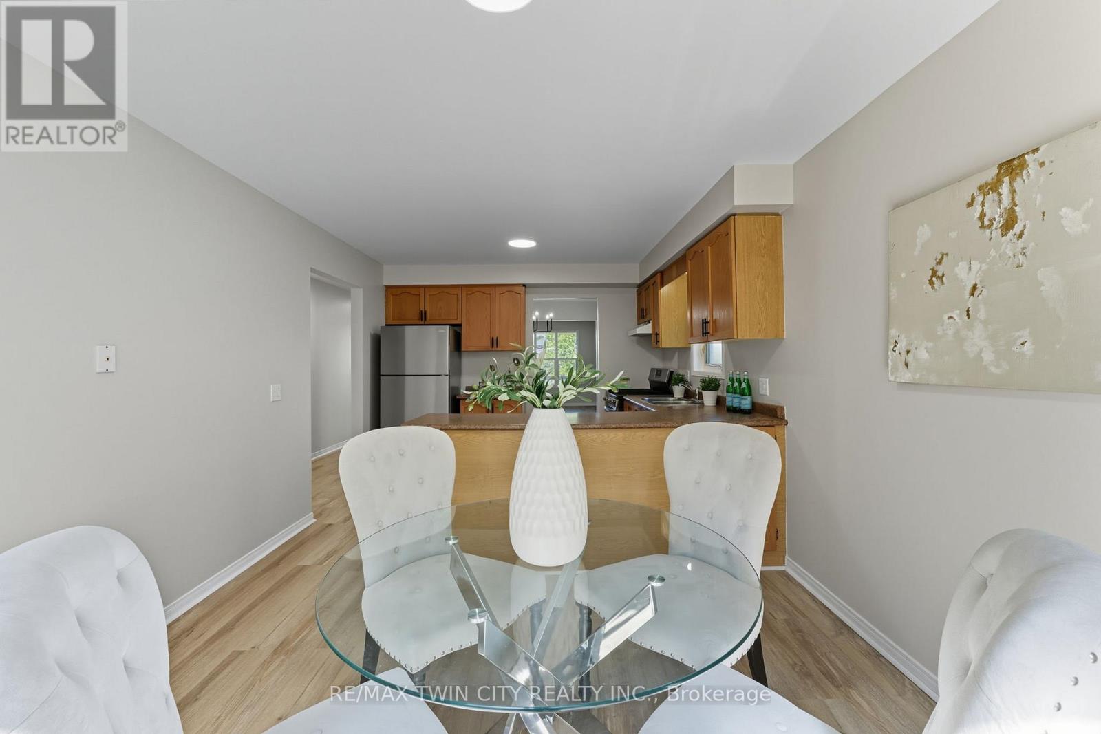 16 Jones Court, North Dumfries, Ontario  N0B 1E0 - Photo 23 - X12443752