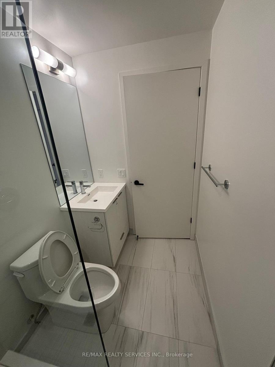 2807 - 8 Interchange Way, Vaughan, Ontario  L4K 0R2 - Photo 7 - N12641430