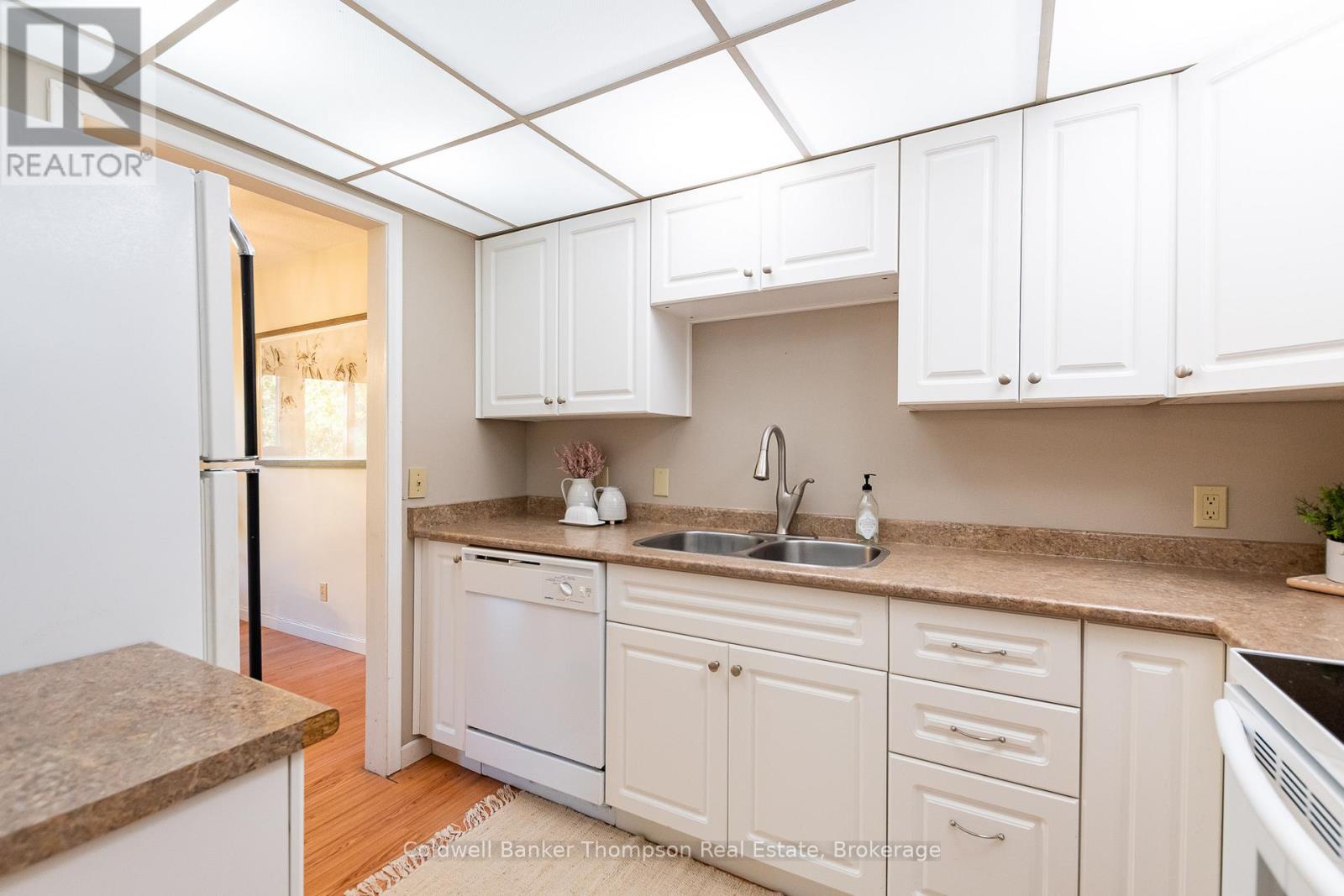 22 - 26 Herman Avenue, Huntsville, Ontario P1H 1J6 - Photo 18 - X12641462