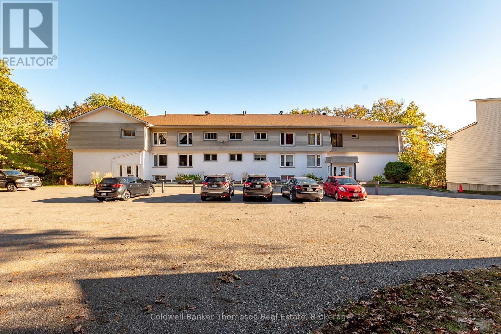 22 - 26 Herman Avenue, Huntsville, Ontario P1H 1J6 - Photo 2 - X12641462