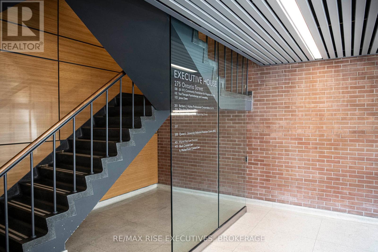 205 - 275 Ontario Street, Kingston, Ontario  K7K 2X5 - Photo 3 - X12641468