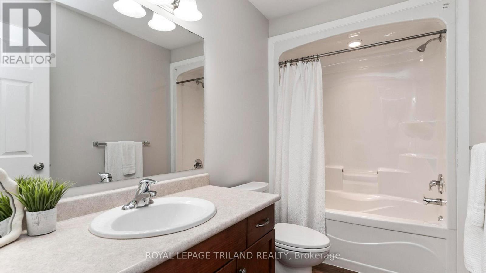 36 Hummingbird Lane, St. Thomas, Ontario  N5R 6L8 - Photo 19 - X12641486