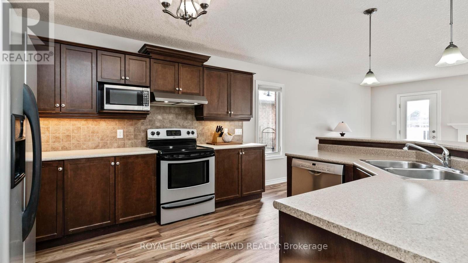 36 Hummingbird Lane, St. Thomas, Ontario  N5R 6L8 - Photo 9 - X12641486