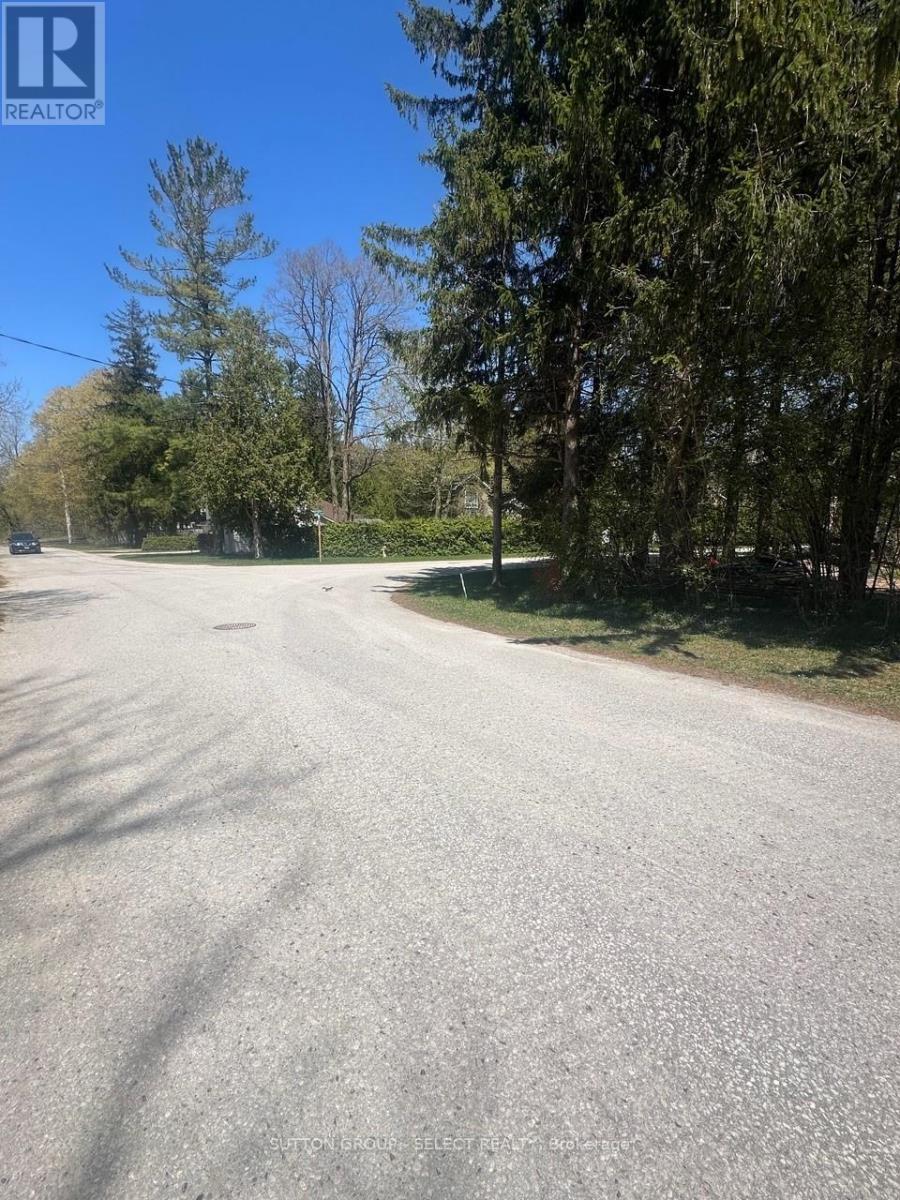 14 MACTAVESH CRESCENT, Bluewater, Ontario