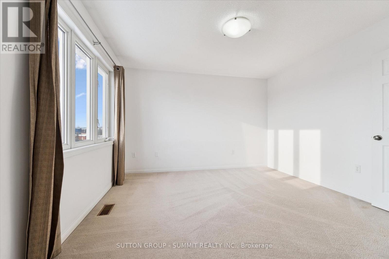 4 - 71 Garth Massey Drive, Cambridge, Ontario  N1T 2G8 - Photo 13 - X12641426