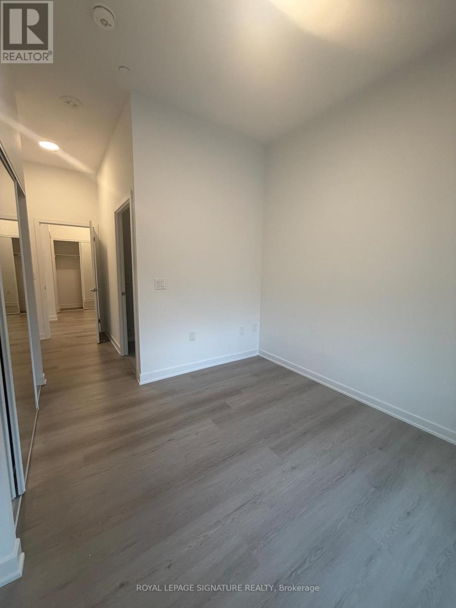 101 - 40 Lagerfeld Drive, Brampton, Ontario  L7A 5L5 - Photo 4 - W12639824