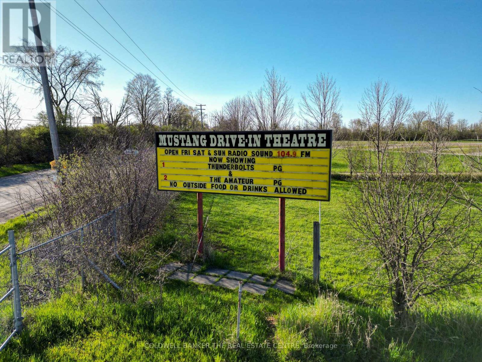 5012 Jones Baseline, Guelph/eramosa, Ontario  N1H 6H8 - Photo 2 - X12437023