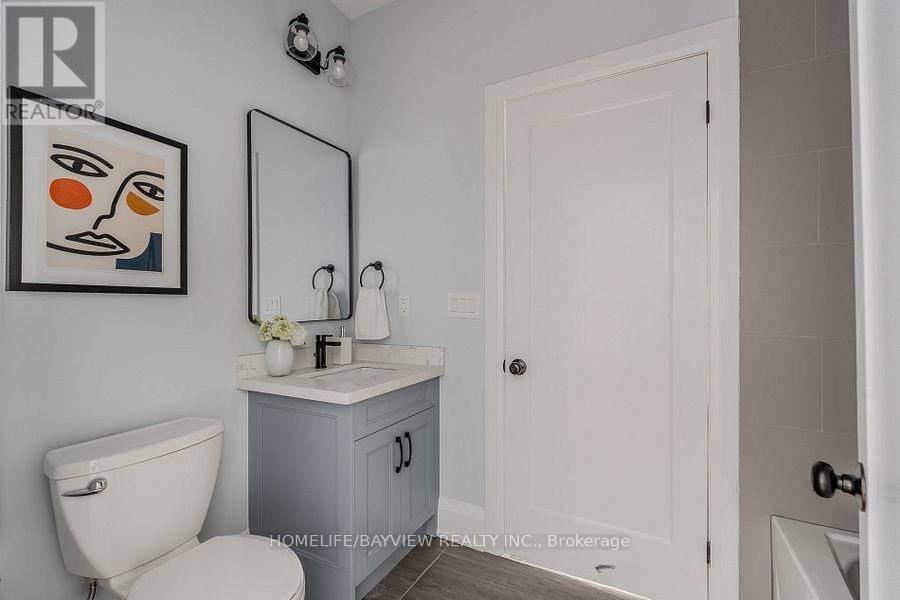 75 Holmstead Avenue, Toronto, Ontario  M4B 1T3 - Photo 17 - E12640206