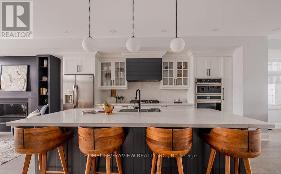 75 Holmstead Avenue, Toronto, Ontario  M4B 1T3 - Photo 5 - E12640206