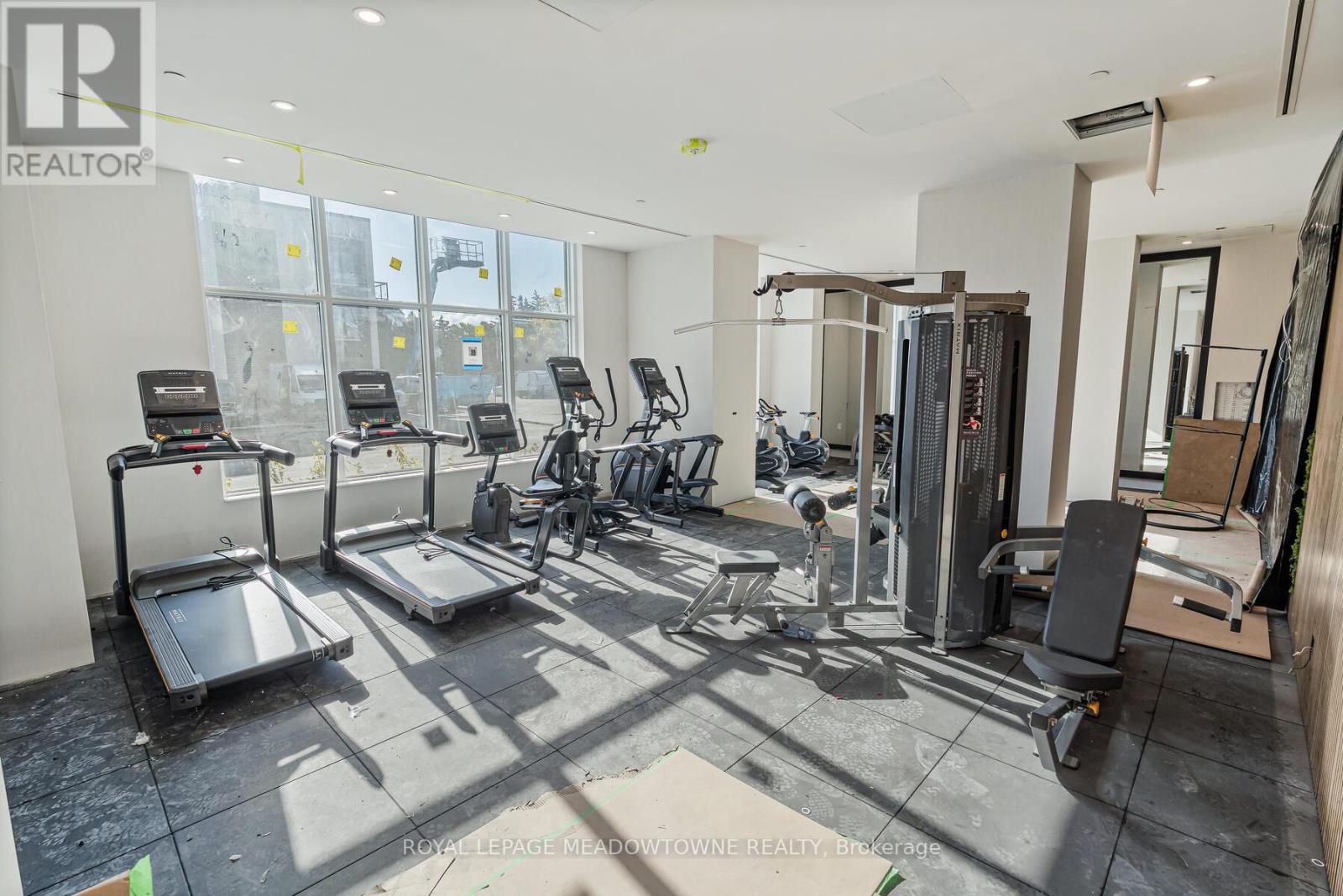 218 - 500 Plains Road, Burlington, Ontario  L7T 2E1 - Photo 26 - W12544092