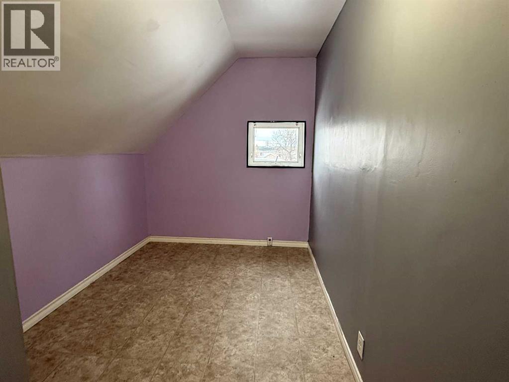 223 2 Street N, Vulcan, Alberta  T0L 2B0 - Photo 14 - A2275505