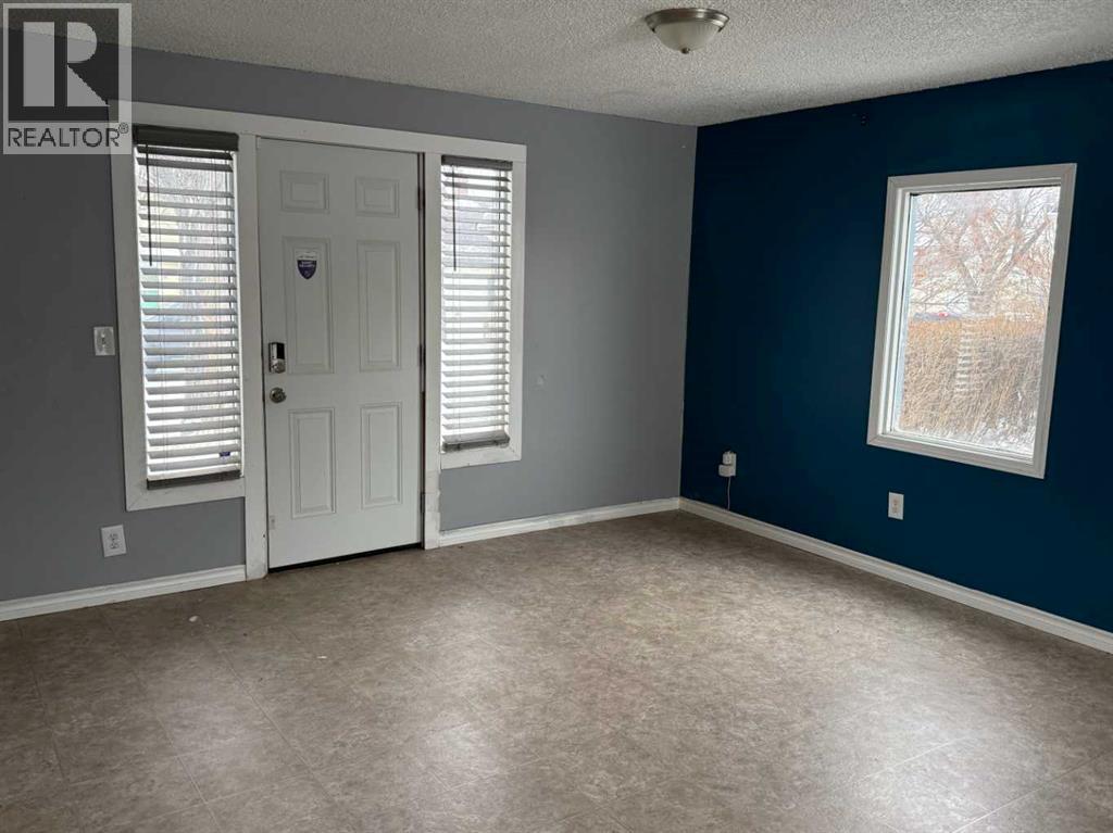 223 2 Street N, Vulcan, Alberta  T0L 2B0 - Photo 6 - A2275505