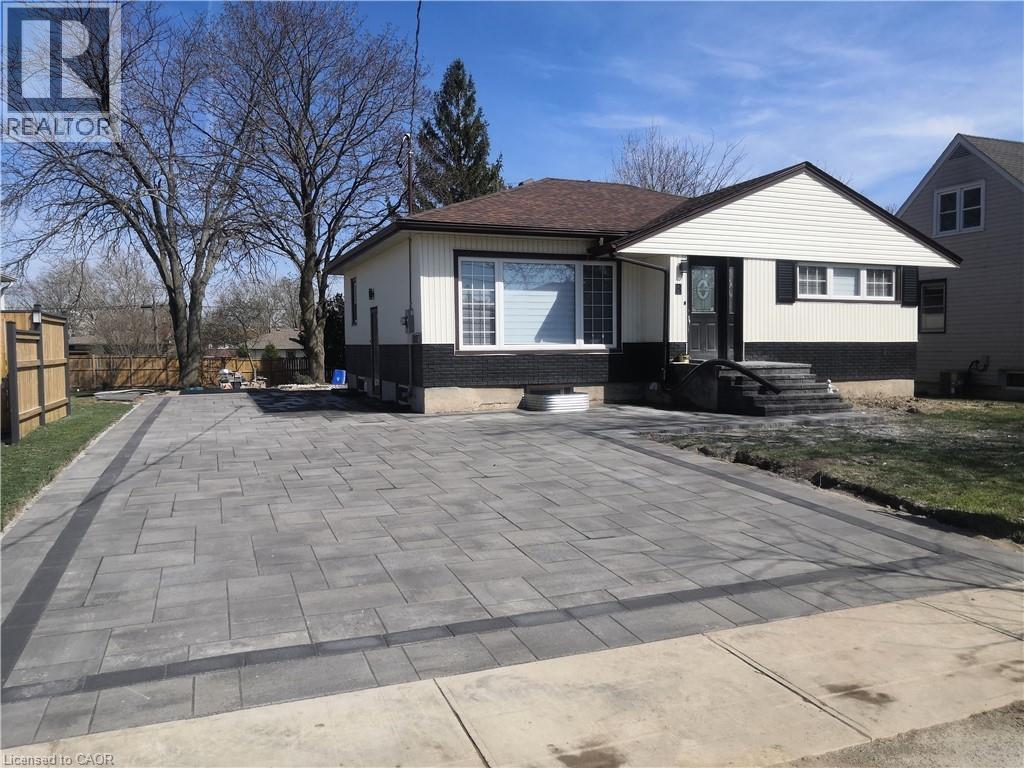 8 Frederick Street Unit# Main Floor, St. Catharines, Ontario  L2S 2S2 - Photo 2 - 40794404