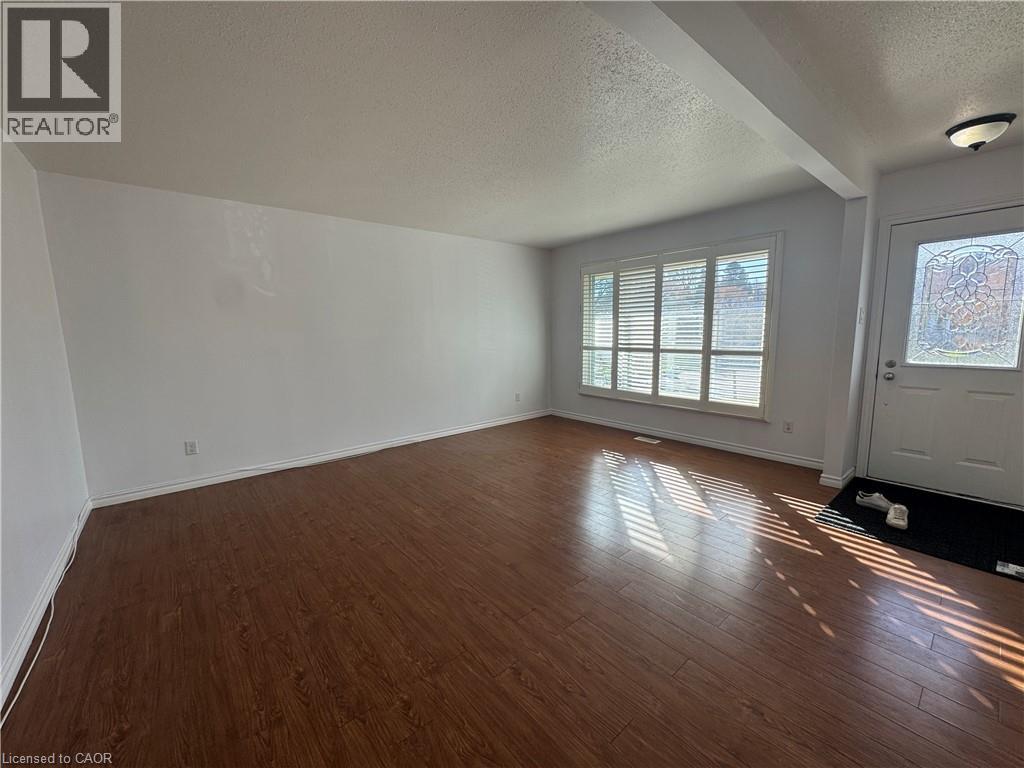 86 Hillsborough Crescent Unit# Main, Kitchener, Ontario  N2E 1J6 - Photo 3 - 40794294