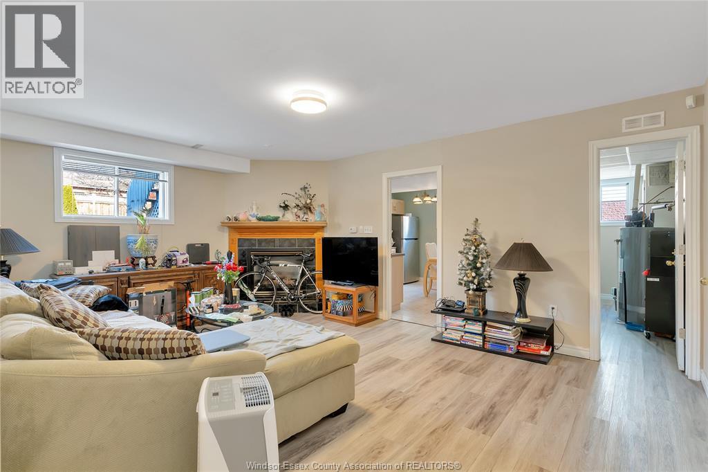 4316 Golfcourse Crescent, Windsor, Ontario N9G 2P4 - Photo 19 - 25031850