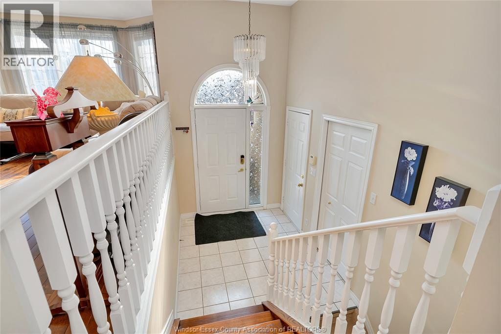 4316 Golfcourse Crescent, Windsor, Ontario N9G 2P4 - Photo 3 - 25031850