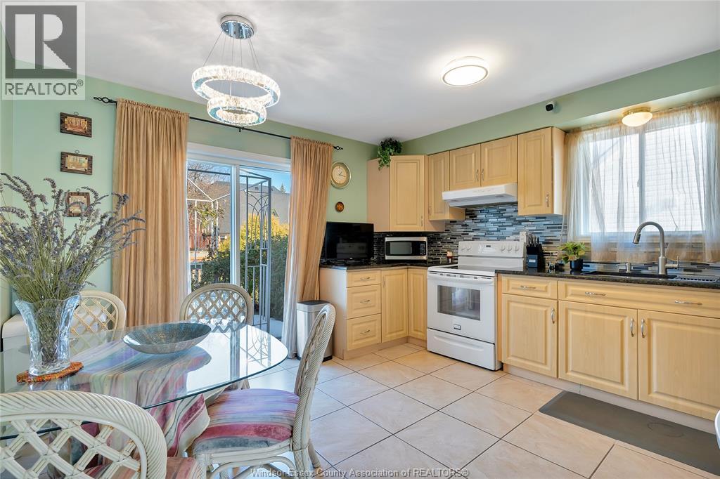 4316 Golfcourse Crescent, Windsor, Ontario N9G 2P4 - Photo 15 - 25031850