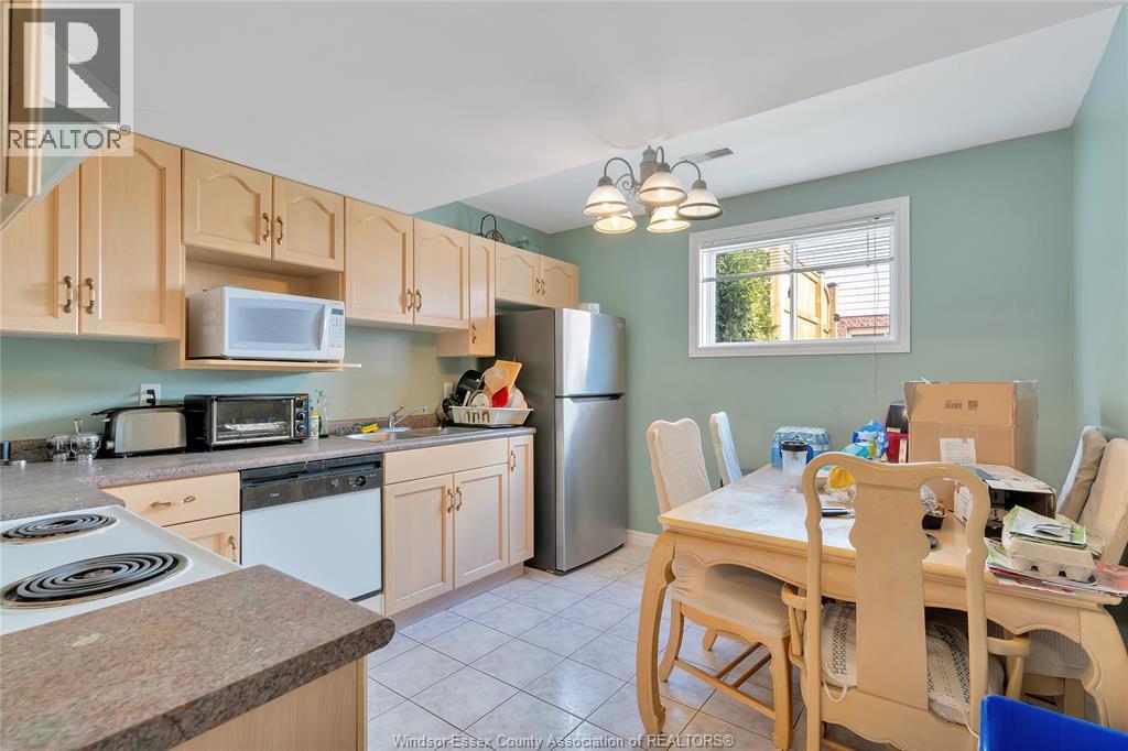 4316 Golfcourse Crescent, Windsor, Ontario N9G 2P4 - Photo 21 - 25031850