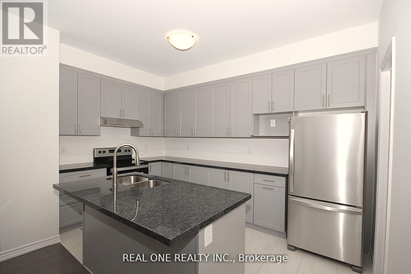 11 Gothenburg Lane, Markham, Ontario  L6C 3L7 - Photo 11 - N12641474