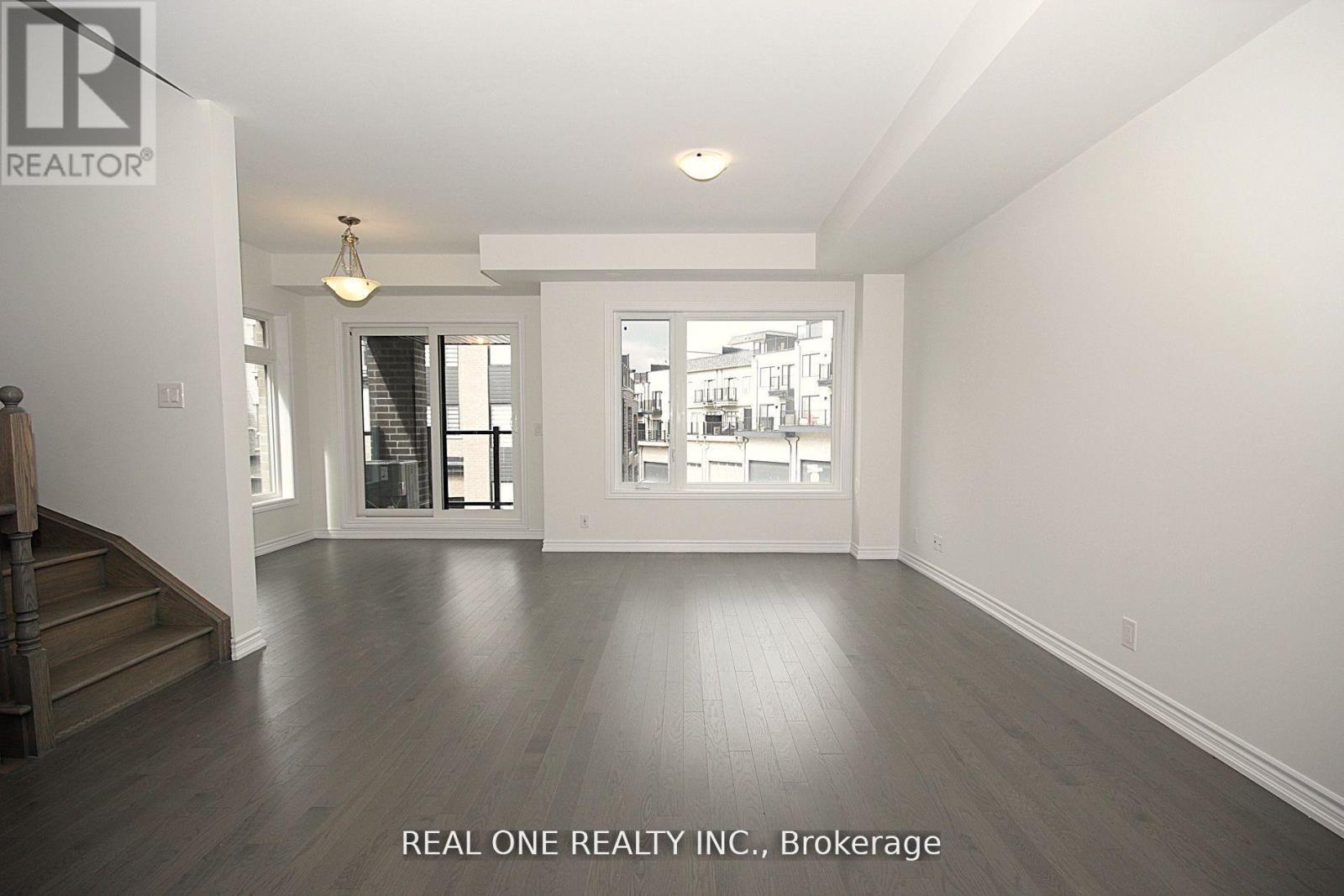 11 Gothenburg Lane, Markham, Ontario  L6C 3L7 - Photo 4 - N12641474