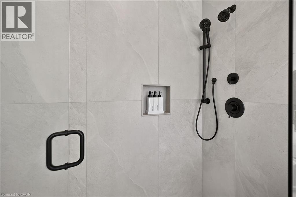 29 Kingfisher Drive, Hamilton, Ontario  L9A 5A4 - Photo 34 - 40690071