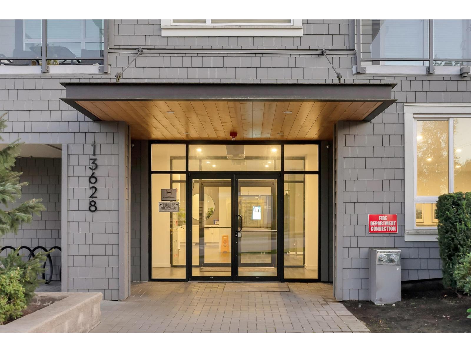 317 13628 81a Avenue, Surrey, British Columbia  V3W 3E2 - Photo 4 - R3067369