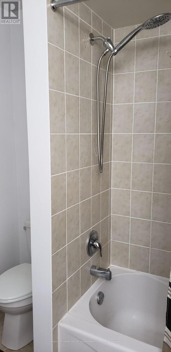 31 Barletta Drive, Vaughan, Ontario  L6A 4H5 - Photo 5 - N12603234