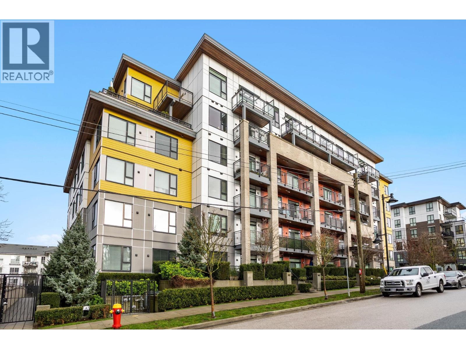 414 621 Regan Avenue, Coquitlam, British Columbia  V3J 0K1 - Photo 2 - R3073750