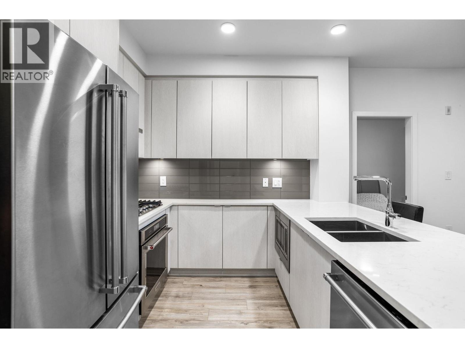 414 621 Regan Avenue, Coquitlam, British Columbia  V3J 0K1 - Photo 13 - R3073750