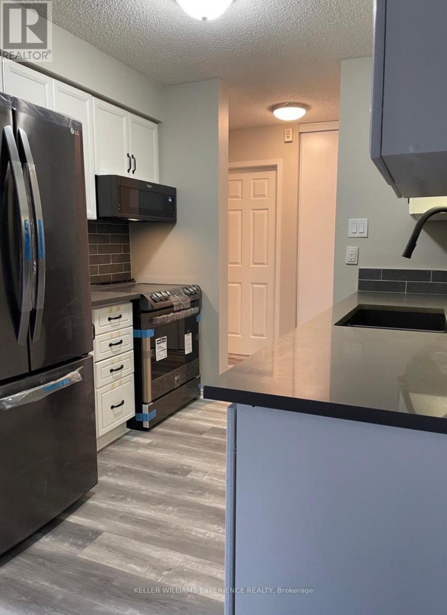 216 - 10 Coulter St W, Barrie (Sunnidale), Ontario  L4N 6S1 - Photo 7 - S12641456