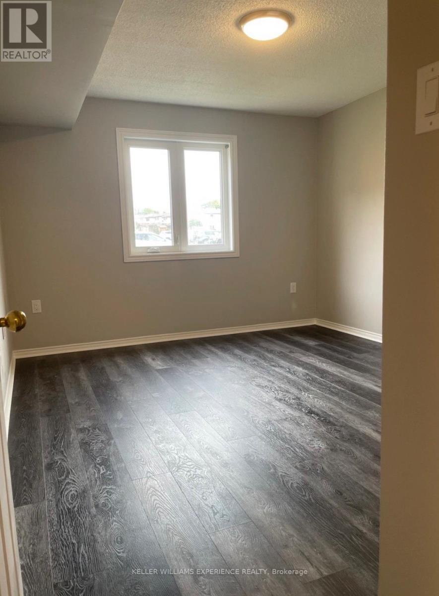 216 - 10 Coulter St W, Barrie (Sunnidale), Ontario  L4N 6S1 - Photo 9 - S12641456