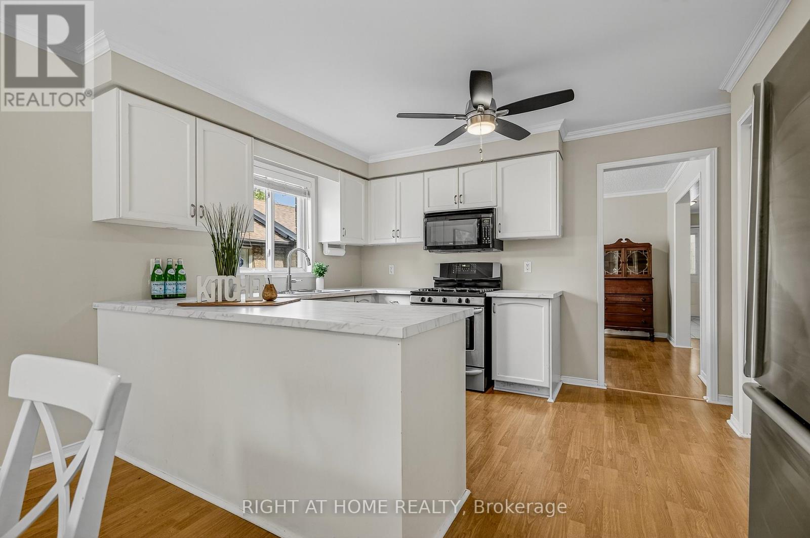 59 Kingsridge Road, Barrie (Bayshore), Ontario  L4N 8V2 - Photo 11 - S12641460