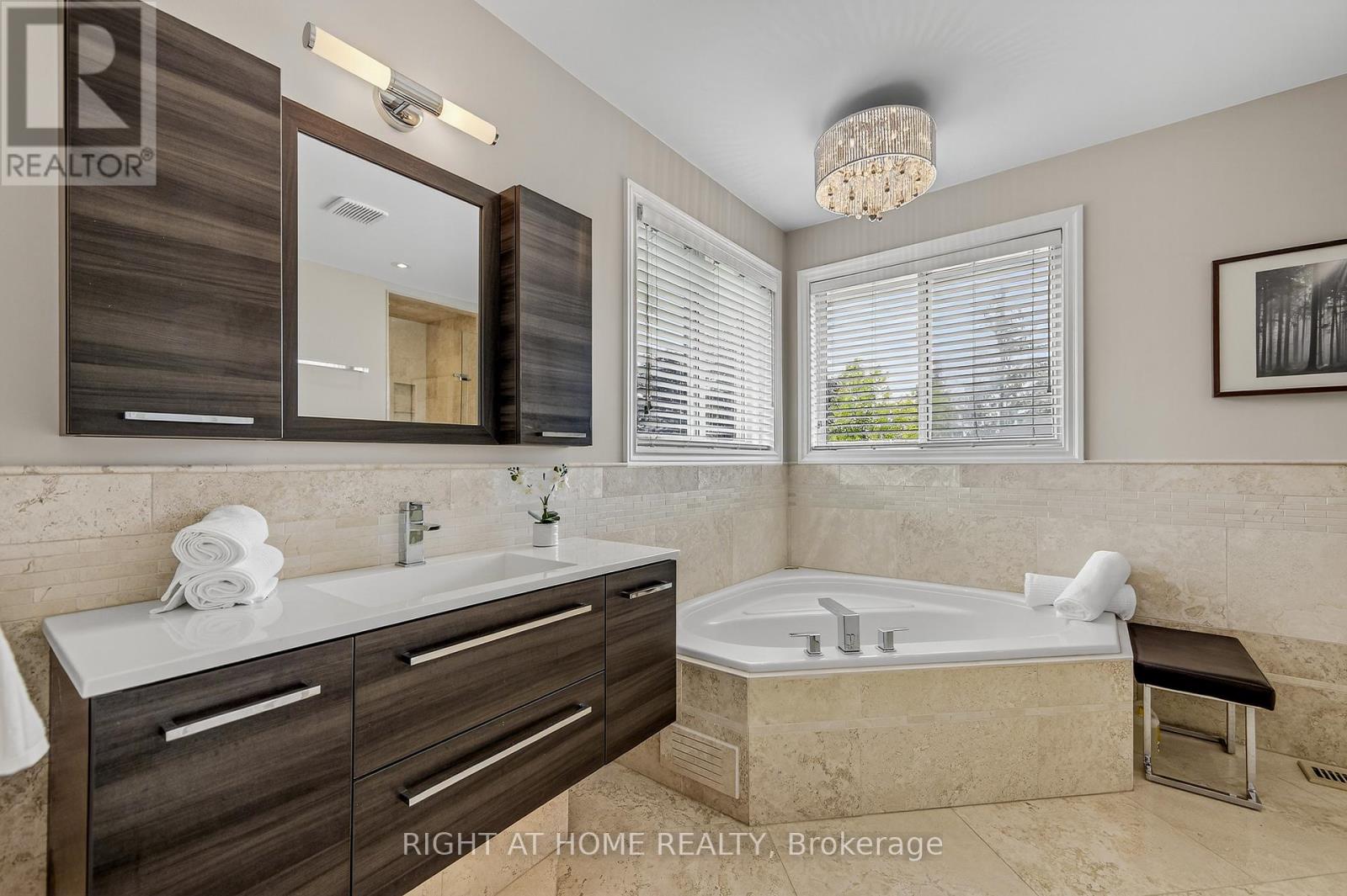 59 Kingsridge Road, Barrie (Bayshore), Ontario  L4N 8V2 - Photo 21 - S12641460