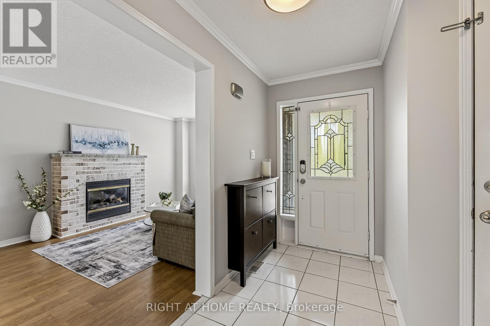 59 Kingsridge Road, Barrie (Bayshore), Ontario  L4N 8V2 - Photo 3 - S12641460