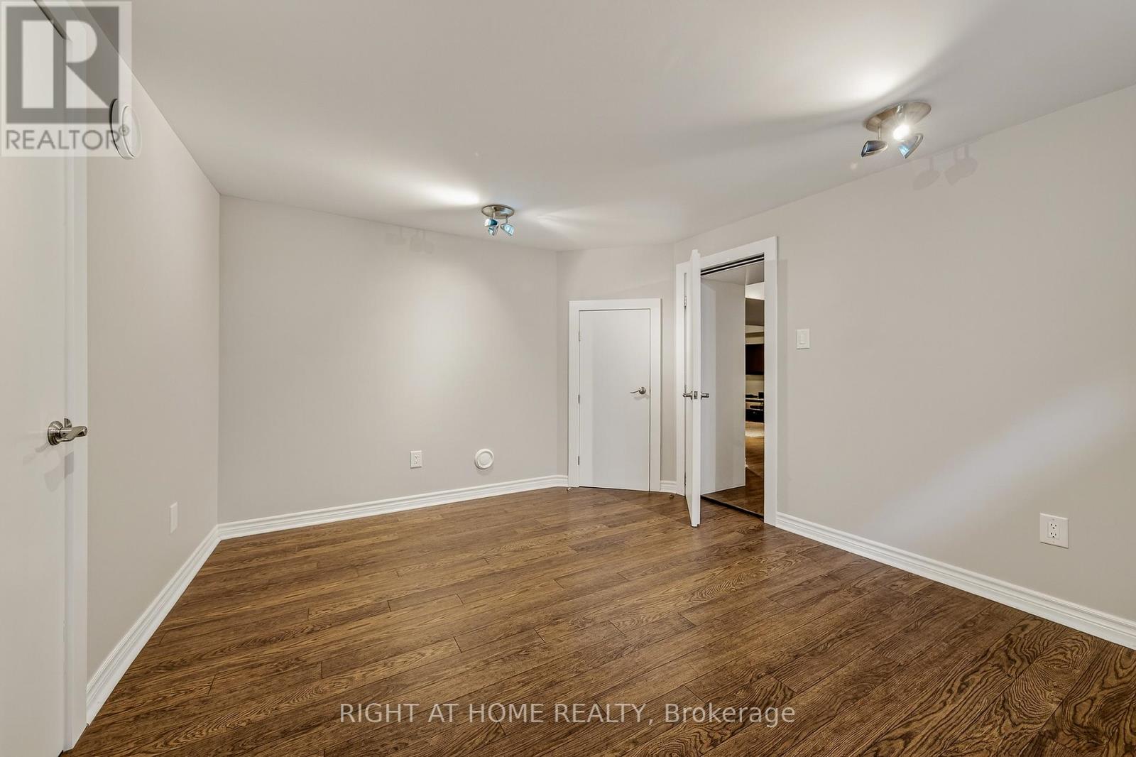 59 Kingsridge Road, Barrie (Bayshore), Ontario  L4N 8V2 - Photo 35 - S12641460