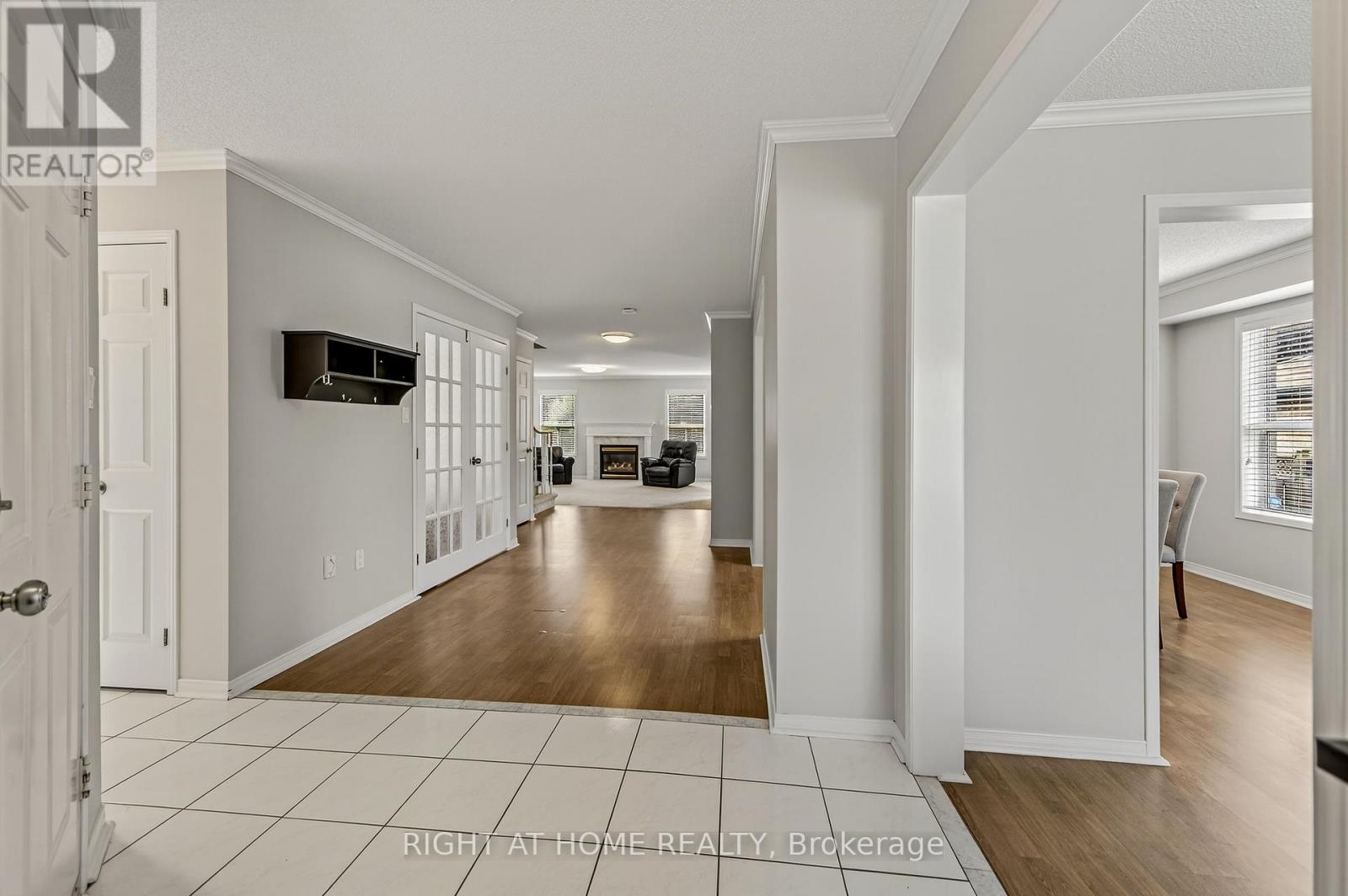 59 Kingsridge Road, Barrie (Bayshore), Ontario  L4N 8V2 - Photo 4 - S12641460