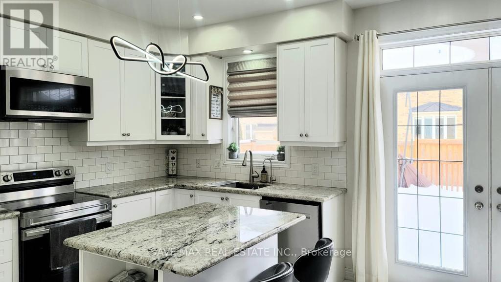 22 Wishing Well Crescent, Caledon, Ontario  L7C 3R2 - Photo 10 - W12641476