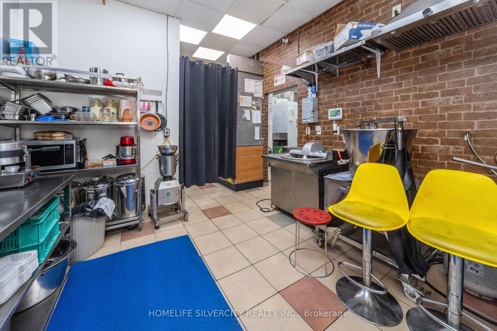 2855 Derry Road E, Mississauga, Ontario  L4T 1A6 - Photo 16 - W12641538