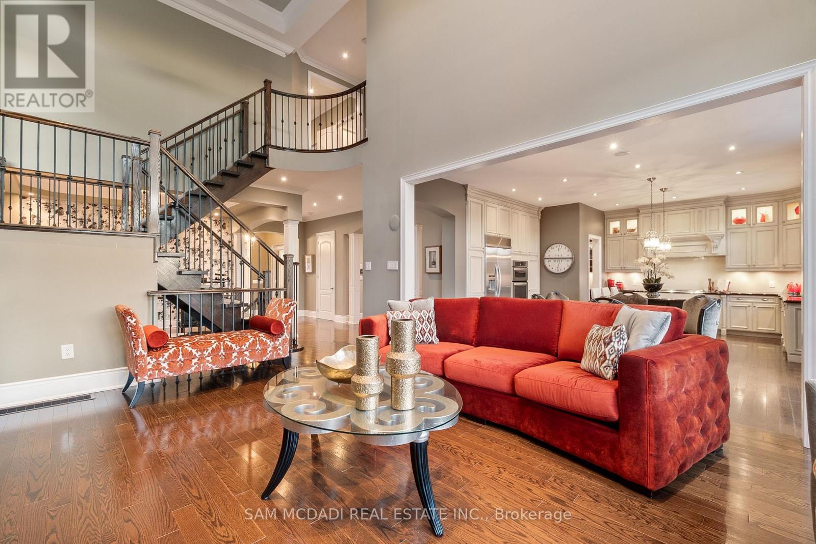 1220 Milna Drive, Oakville, Ontario  L6H 0A8 - Photo 16 - W12641540