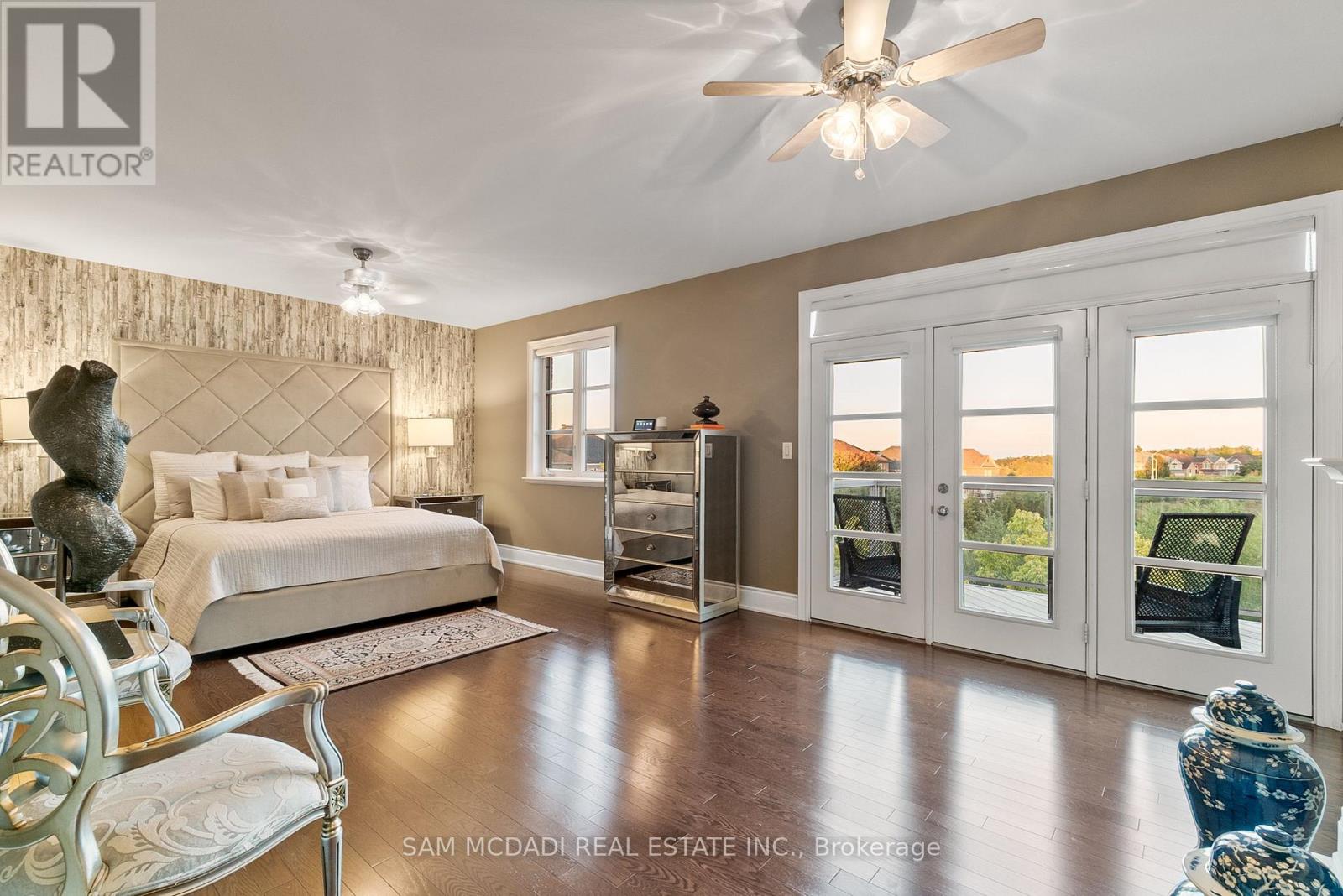 1220 Milna Drive, Oakville, Ontario  L6H 0A8 - Photo 19 - W12641540