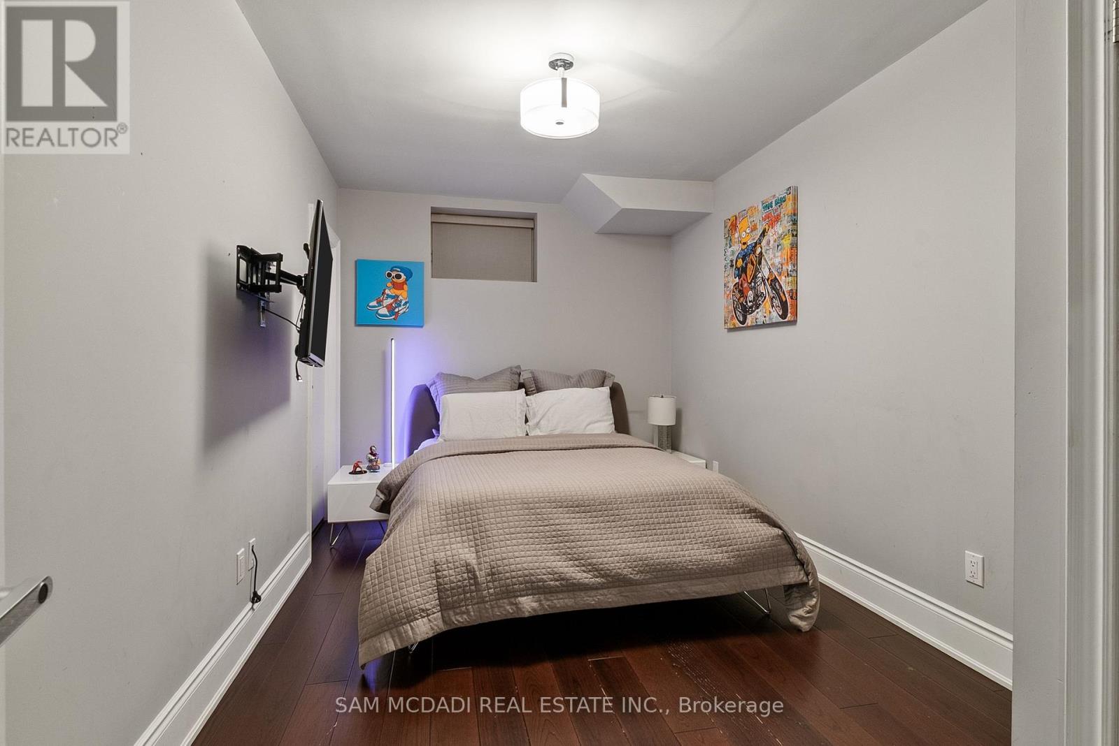 1220 Milna Drive, Oakville, Ontario  L6H 0A8 - Photo 35 - W12641540