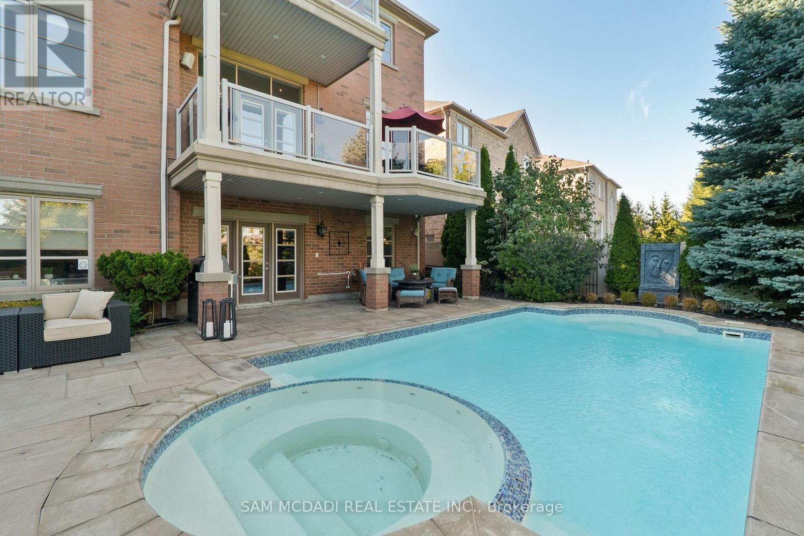 1220 Milna Drive, Oakville, Ontario  L6H 0A8 - Photo 44 - W12641540