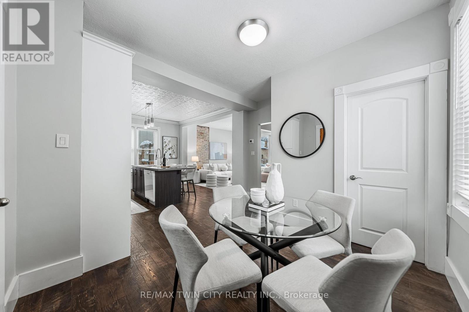 11 Heins Avenue, Kitchener, Ontario  N2G 1Z7 - Photo 22 - X12641440