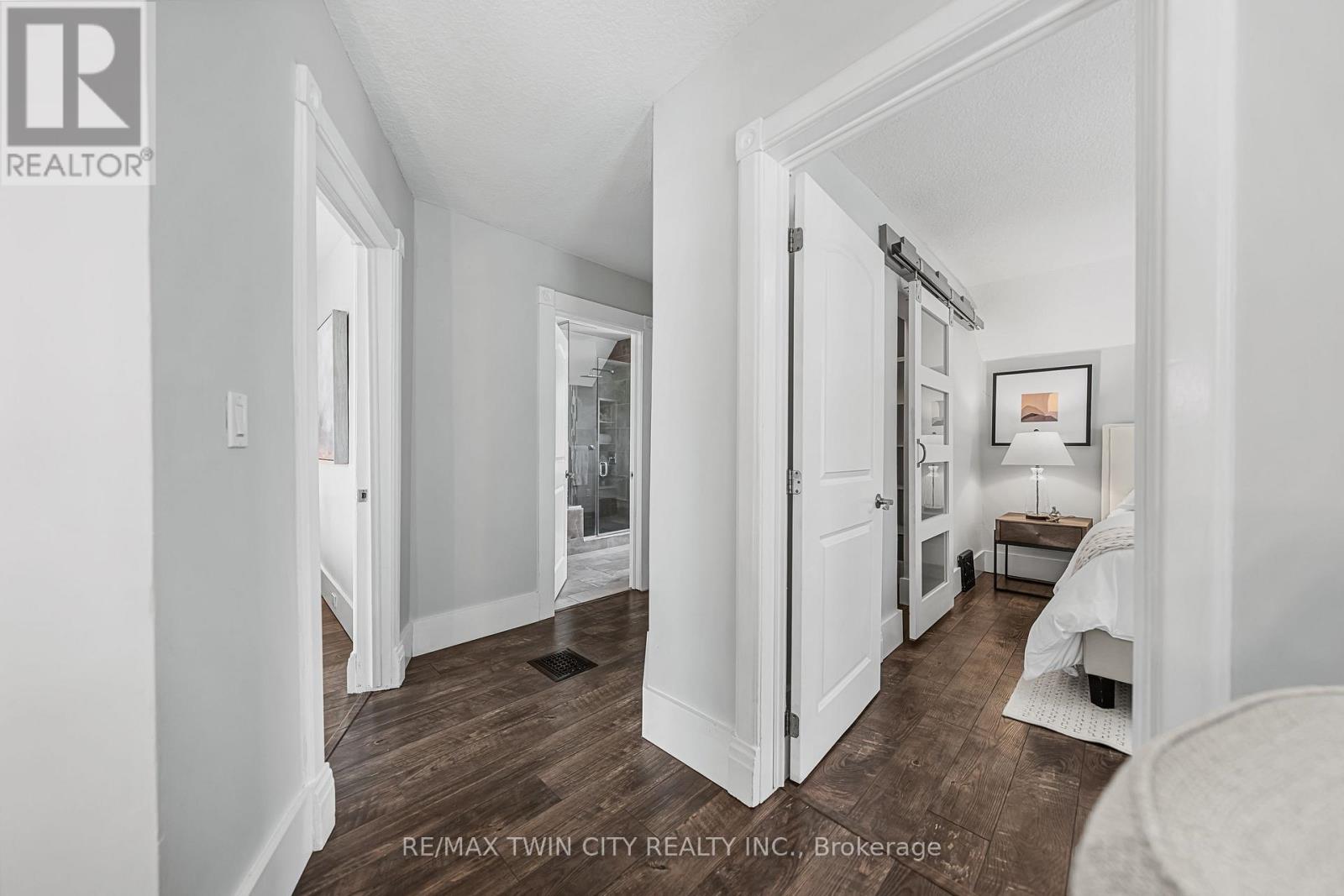 11 Heins Avenue, Kitchener, Ontario  N2G 1Z7 - Photo 30 - X12641440