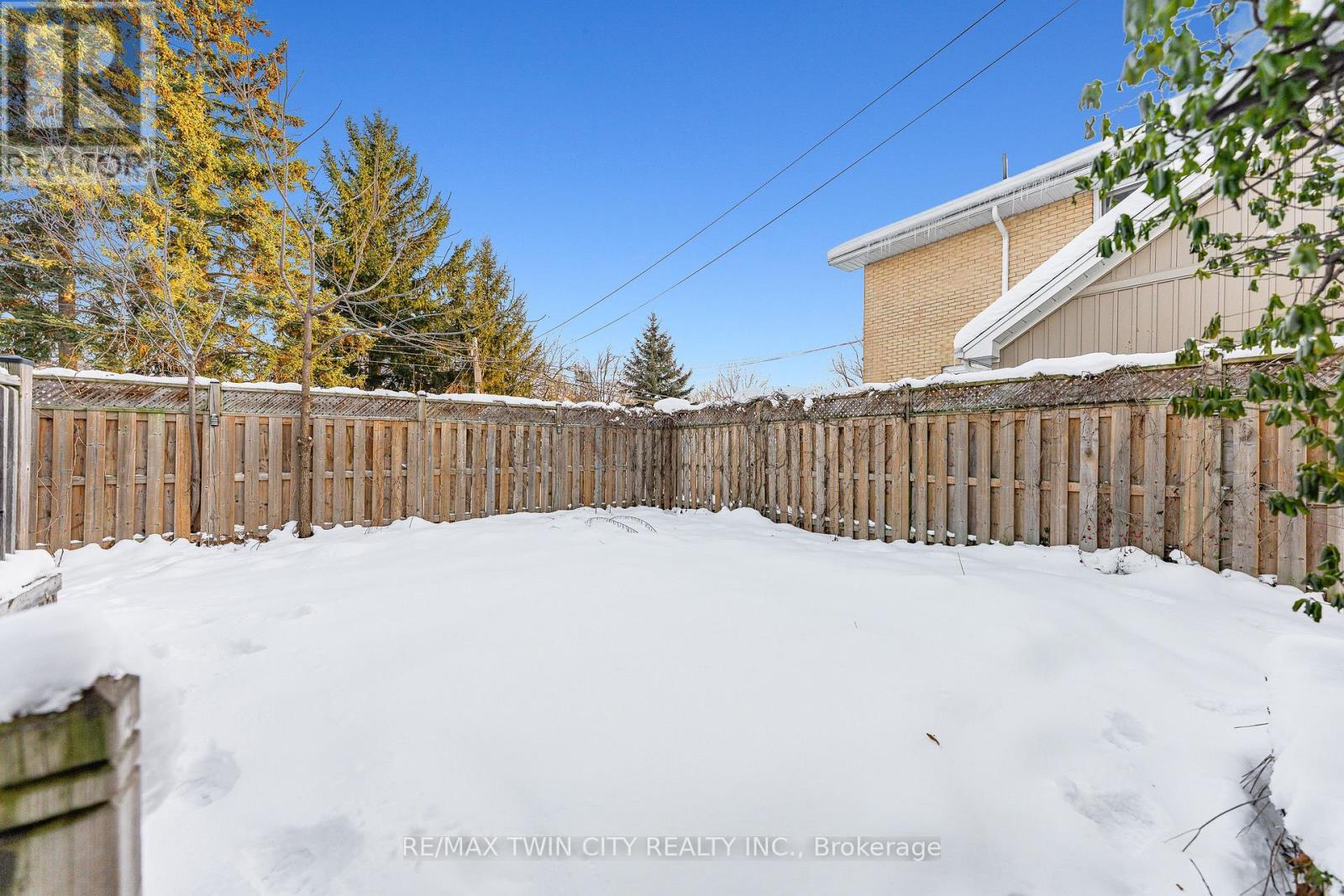11 Heins Avenue, Kitchener, Ontario  N2G 1Z7 - Photo 40 - X12641440